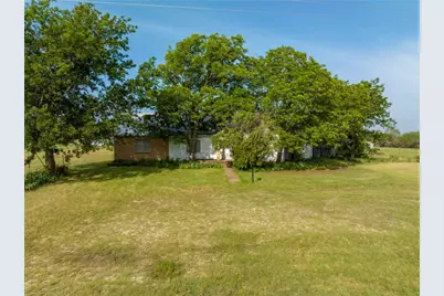 16401 Cedar Rock Parkway, Crawford, TX 76638 - Photo 81