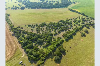 16401 Cedar Rock Parkway, Crawford, TX 76638 - Photo 33