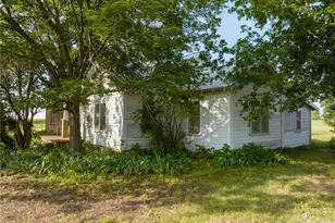 16401 Cedar Rock Pkwy, Crawford, TX 76638 - Photo 75