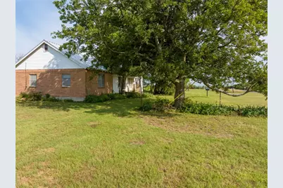 16401 Cedar Rock Parkway, Crawford, TX 76638 - Photo 9