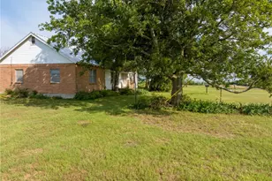 16401 Cedar Rock Pkwy, Crawford, TX 76638 - Photo 9
