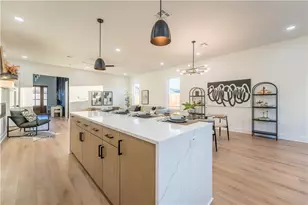 13019 Rainier Dr, Woodway, TX 76712 - Photo 17