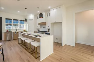 13019 Rainier Dr, Woodway, TX 76712 - Photo 11