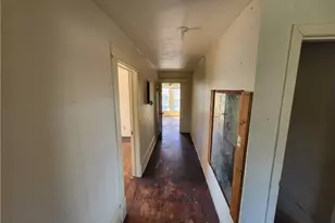 426 N Houston St, Lorena, TX 76655 - Photo 17