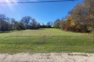 426 N Houston St, Lorena, TX 76655 - Photo 11