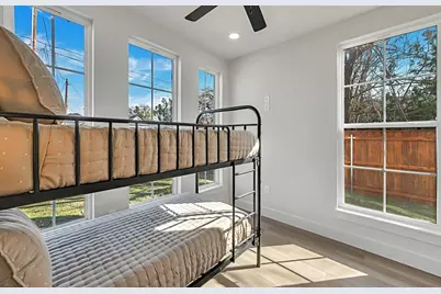 707 S 9th Street, Waco, TX 76706 - Photo 33