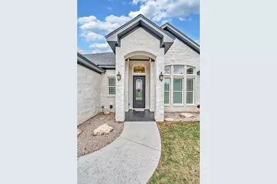 505 S Navajo Trail, McGregor, TX 76657 - Photo 3