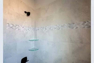 816 Secretariat Drive, Hewitt, TX 76643 - Photo 9