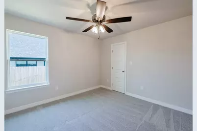 809 Sunnys Halo Drive, Hewitt, TX 76643 - Photo 23