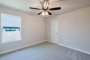 809 Sunny's Halo Dr, Hewitt, TX 76643 - Photo 23