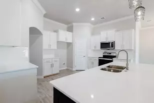 809 Sunny's Halo Dr, Hewitt, TX 76643 - Photo 9