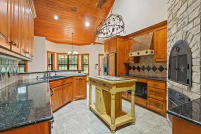 735 Winding Trail, Crawford, TX 76638 - Photo 17