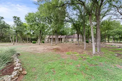 735 Winding Trail, Crawford, TX 76638 - Photo 5