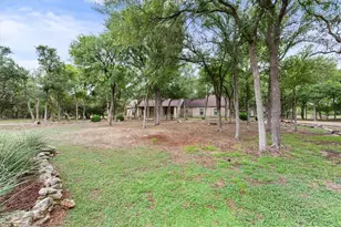 735 Winding Trail, Crawford, TX 76638 - Photo 5