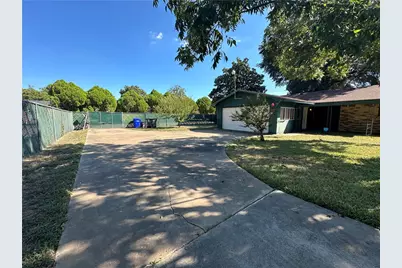 1812 Louis Street, Waco, TX 76705 - Photo 15