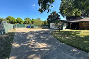 1812 Louis St, Waco, TX 76705 - Photo 15