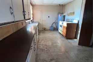 201 N Wiebusch St, Riesel, TX 76682 - Photo 21