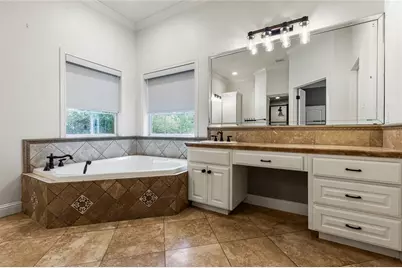 295 Settlers Creek Trail, Woodway, TX 76712 - Photo 55