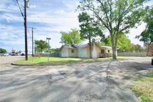 816 E Milam St, Mexia, TX 76667 - Photo 1