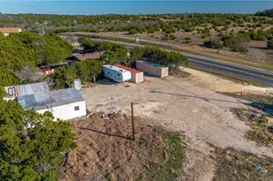 690 Hwy 22 Hwy, Clifton, TX 76634 - Photo 17