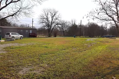 310 W Burleson, Mart, TX 76664 - Photo 11