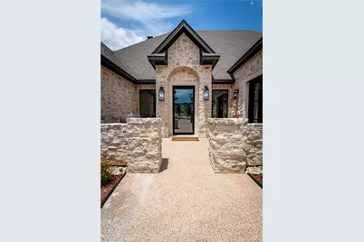 1136 Queen Elizabeth Drive, McGregor, TX 76657 - Photo 7