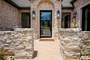 1136 Queen Elizabeth Dr, McGregor, TX 76657 - Photo 7