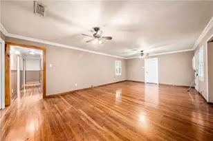 2300 Starr Dr, Waco, TX 76710 - Photo 25