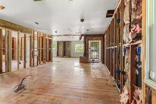 2300 Starr Dr, Waco, TX 76710 - Photo 9