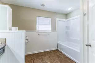 1312 W 3rd St, McGregor, TX 76657 - Photo 27