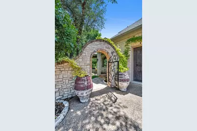 565 Lost Hunters Canyon, China Spring, TX 76633 - Photo 67