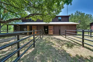 565 Lost Hunters Canyon, China Spring, TX 76633 - Photo 79