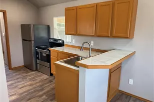 400 E Mignonette St, Kosse, TX 76653 - Photo 5