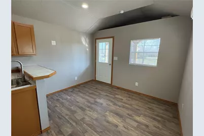 400 E Mignonette Street, Kosse, TX 76653 - Photo 11