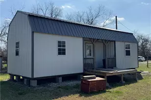 404 E Mignonette St, Kosse, TX 76653 - Photo 3