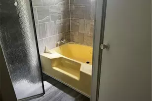 229 N 2nd St, Walnut Springs, TX 76690 - Photo 5