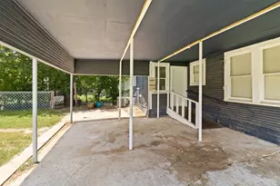 408 W Trinity St, Groesbeck, TX 76642 - Photo 27