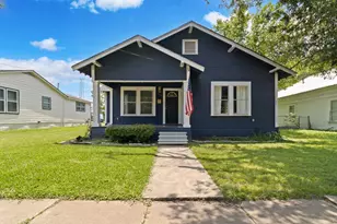 408 W Trinity St, Groesbeck, TX 76642 - Photo 1