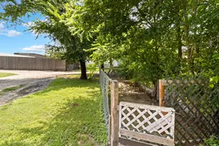 408 W Trinity St, Groesbeck, TX 76642 - Photo 25