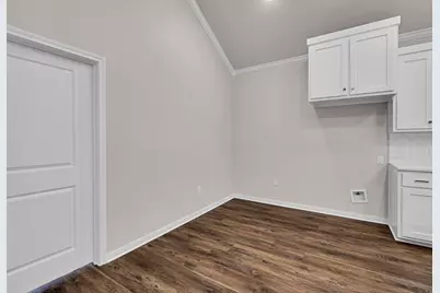 126 Morris Court, McGregor, TX 76657 - Photo 9