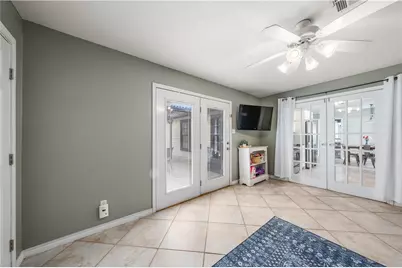 3909 Austin Avenue, Waco, TX 76710 - Photo 45