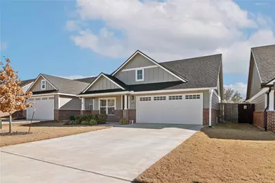 422 Travis Drive, McGregor, TX 76657 - Photo 3