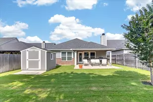 422 Travis Dr, McGregor, TX 76657 - Photo 25