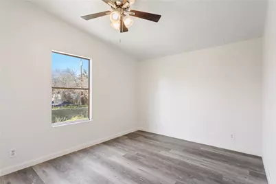 1615 Crockett Street, Bellmead, TX 76705 - Photo 19