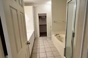 357 Old Mill Creek Dr, Woodway, TX 76712 - Photo 11