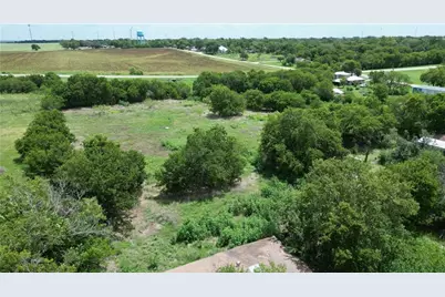 498 Calvery Eskew Road, Mart, TX 76664 - Photo 3