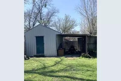 706 W Navasota Street, Groesbeck, TX 76642 - Photo 15