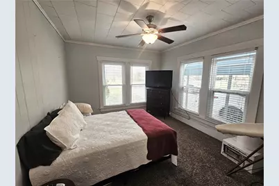 706 W Navasota Street, Groesbeck, TX 76642 - Photo 11