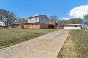 271 Candyce Dr, Lorena, TX 76655 - Photo 3