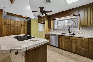 701 Arlington Dr, Woodway, TX 76712 - Photo 11